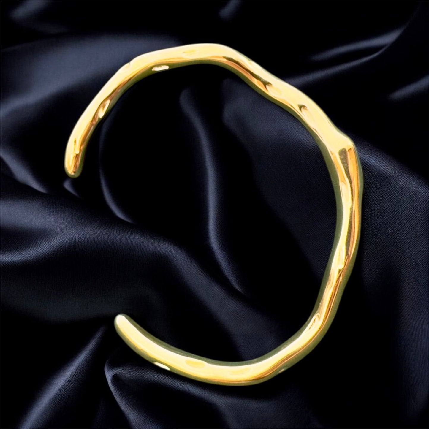 18k PVD gold plated stainless steel bangle
