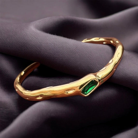 18k PVD gold plated stainless steel bangle